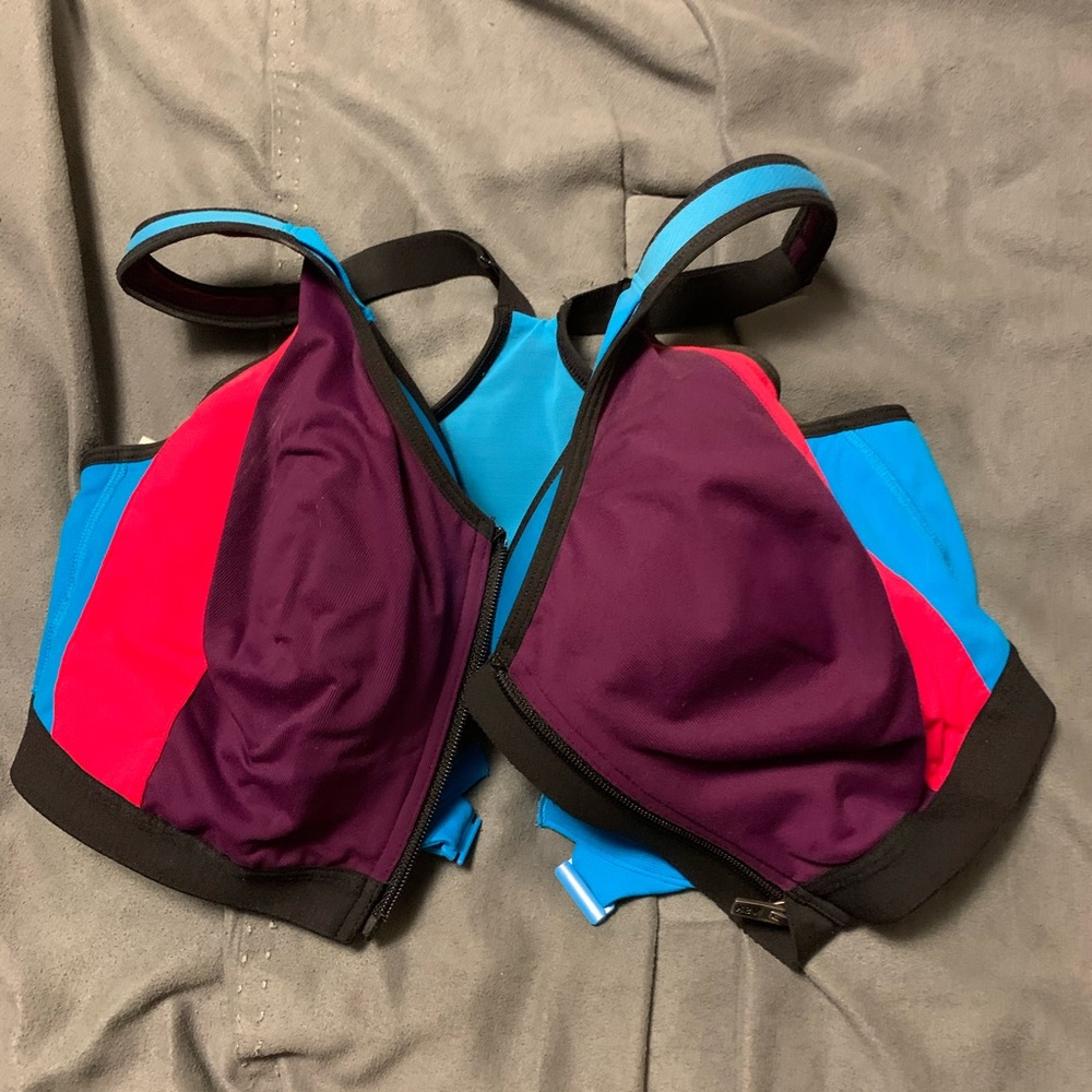 Victoria’s Secret sports bra